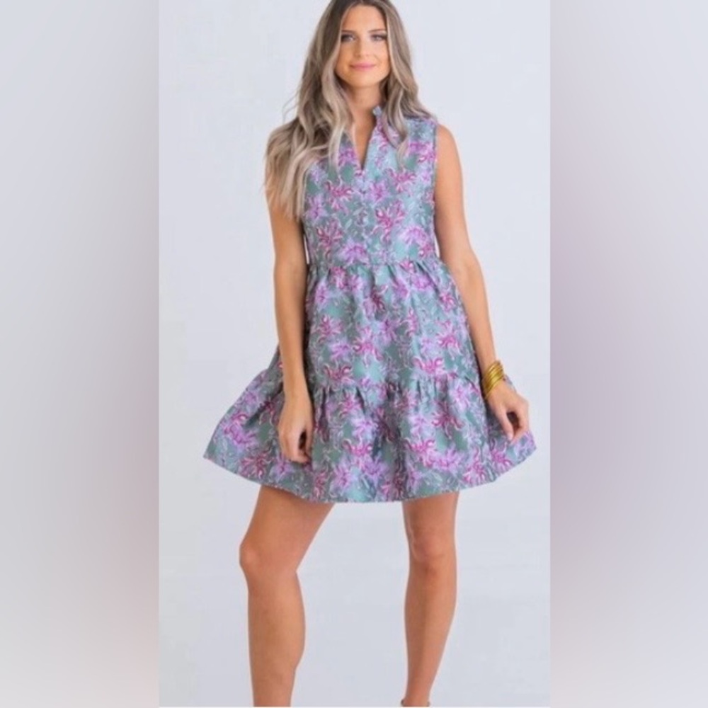 💥PRICE DROP💥 KARLIE FLORAL TIER TAPESTRY V-NECK DRESS